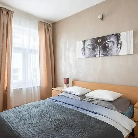 2 Bedrooms Apt Near Wenceslas Sq Prague Exterior photo